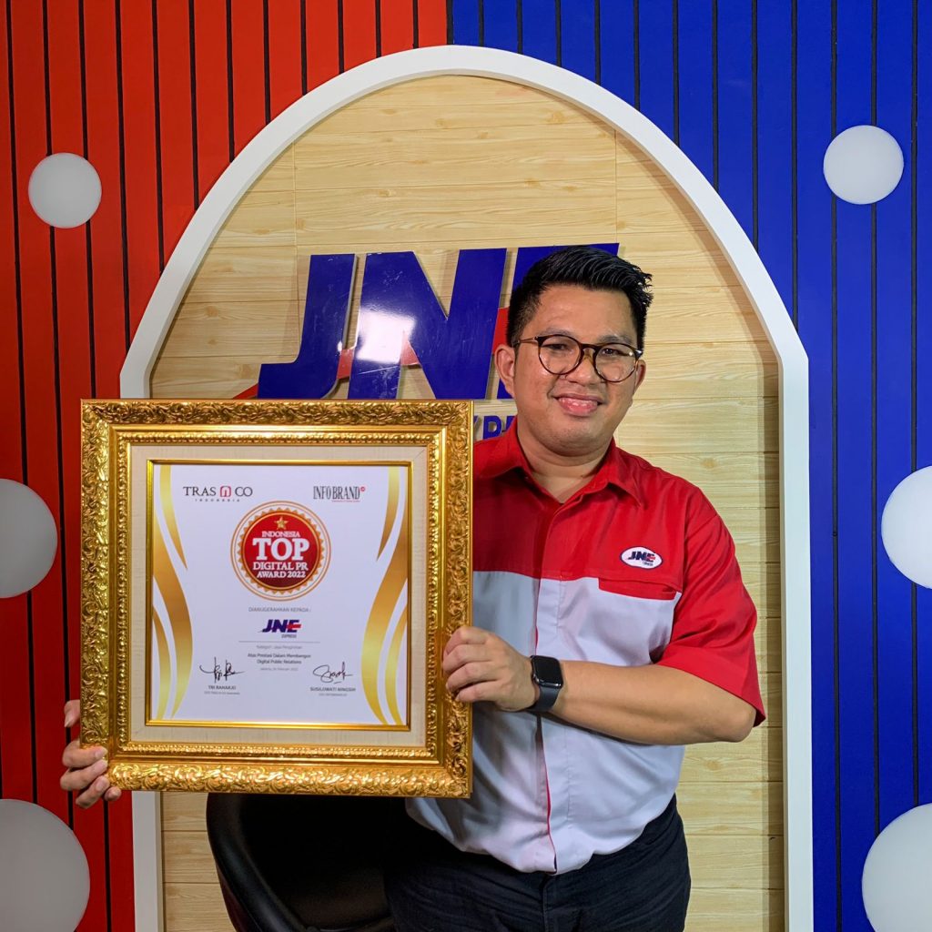 JNE Raih Penghargaan Indonesia Top Digital PR Award 2022